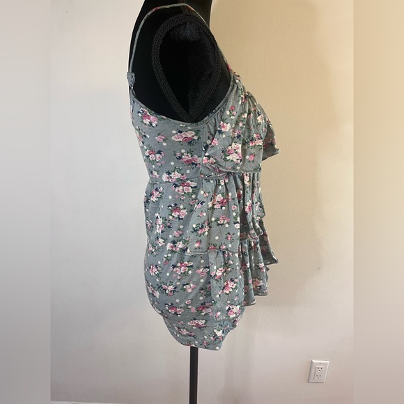 Boho Floral Ruffle Tank Top - Picture 7 of 9